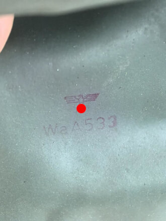 Luftschutz Volksgasmaske VM37 in Bereitschaftsbüchse. Originallack