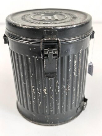 Luftschutz Volksgasmaske VM37 in Bereitschaftsbüchse. Originallack