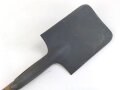 Luftschutz, gerader Spaten Wehrmacht, datiert 1938, für Luftschutz verausgabt. Höchstwahrscheinlich Originallack