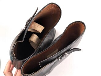 Deutschland nach 1945, Paar lederne Schaftstiefel in gutem Zustand. Sohlenlänge 30,5cm