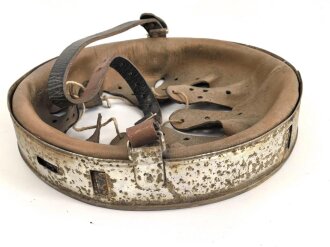 Stahlhelm Innenfutter für Wehrmacht Modell 1940 und 1942.  Für Glockengrüsse 66, Kopfgrösse 58, mit Kinnriemen. Neuzeitliche Fertigung