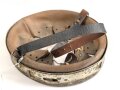 Stahlhelm Innenfutter für Wehrmacht Modell 1940 und 1942.  Für Glockengrüsse 66, Kopfgrösse 58, mit Kinnriemen. Neuzeitliche Fertigung