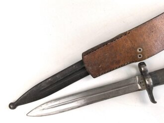 Schweden, Seitengewehr Modell 1896, im Koppelschuh. Ungereinigtes Stück