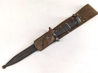 Schweden, Seitengewehr Modell 1896, im Koppelschuh. Ungereinigtes Stück