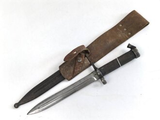 Schweden, Seitengewehr Modell 1896, im Koppelschuh. Ungereinigtes Stück