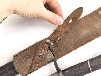 Schweden, Seitengewehr Modell 1896, im Koppelschuh. Ungereinigtes Stück