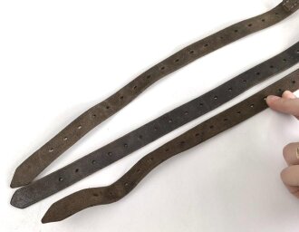 Drei Stück früheTornisterriemen Wehrmacht