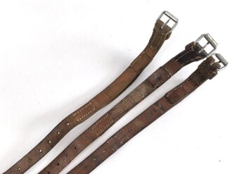 Drei Stück früheTornisterriemen Wehrmacht