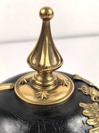 Preussen,Pickelhaube für einen Offizier der Polizei in gutem Gesamtzustand