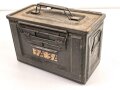 Frankreich, Gurtkasten / Munitionskasten für " 100 Cartouches do 12,7mm Modelle 1947. Datiert 1963. Ungereinigtes Stück