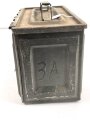 Frankreich, Gurtkasten / Munitionskasten für " 100 Cartouches do 12,7mm Modelle 1947. Datiert 1963. Ungereinigtes Stück
