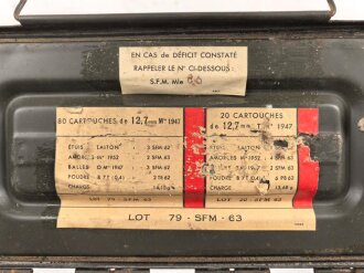 Frankreich, Gurtkasten / Munitionskasten für " 100 Cartouches do 12,7mm Modelle 1947. Datiert 1963. Ungereinigtes Stück