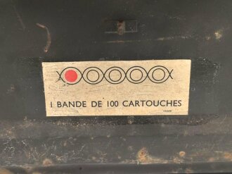 Frankreich, Gurtkasten / Munitionskasten für " 100 Cartouches do 12,7mm Modelle 1947. Datiert 1963. Ungereinigtes Stück