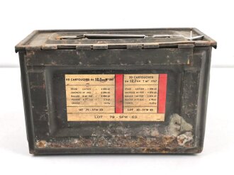 Frankreich, Gurtkasten / Munitionskasten für " 100 Cartouches do 12,7mm Modelle 1947. Datiert 1963. Ungereinigtes Stück