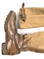 Paar Tropenstiefel für Angehörige der Luftwaffe. Ursprünglich nicht ganz paarig, aber aufgrund der Tragespuren sicherlich so getragenes Paar in gutem Gesamtzustand,  ungereinigt, Sohlenlänge 28,5cm