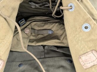 Luftwaffe, Bekleidungssack für fliegendes Personal in Tropenausführung (zum Transport der Uniform während die Sonderbekleidung getragen wird ) Getragenes Stück