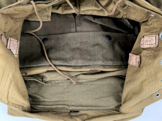 Luftwaffe, Bekleidungssack für fliegendes Personal in Tropenausführung (zum Transport der Uniform während die Sonderbekleidung getragen wird ) Getragenes Stück