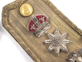 Großbritannien, Paar Epauletten für einen höheren Dienstgrad der Marine. Die Auflagen zum Teil gelöst