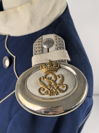 Hannover, Ulanka für einen Angehörigen im Ulanen Regiment 13. Getragenes Eigentumstück mit leichtem Mottenschaden