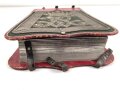 Preussen, Säbeltasche als Fotoalbum. " Dem Premier Lieutenant von Francken das Offizier Corps des 2. Westfälischen Husaren Regiments Nr. 11"