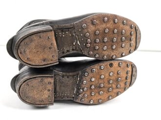 Paar Mannschaftsstiefel für berittene der Wehrmacht. Kammerstück in gutem Gesamtzustand, Leder weich, Sohlenlänge knapp 29cm