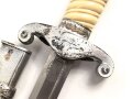 Dolch für Offiziere des Heeres, saubere Klinge von Höller Solingen. Vor langer Zeit silbern lackiert.