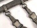 Dolch für Offiziere des Heeres mit Gehänge und Portepee. Hersteller WKC, Klinge geht recht "schwer" in die Scheide