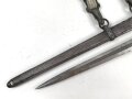 Dolch für Offiziere des Heeres mit Gehänge und Portepee. Hersteller WKC, Klinge geht recht "schwer" in die Scheide