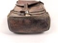 1. Weltkrieg, Tasche für berittenes Hufbeschlagpersonal. Ungereinigtes Stück, datiert 1917