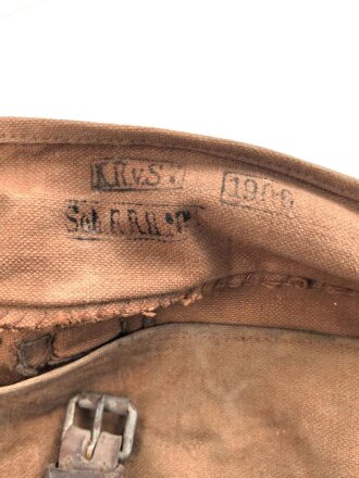 Kürassier Regiment von Seydlitz No. 7, Paar Packtaschen  mit Hilfspacktaschen. Original zugehörig, die Deckel der Packtaschen vor langer Zeit abgeschnitten. Ungereinigt.