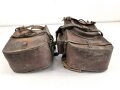 Kürassier Regiment von Seydlitz No. 7, Paar Packtaschen  mit Hilfspacktaschen. Original zugehörig, die Deckel der Packtaschen vor langer Zeit abgeschnitten. Ungereinigt.