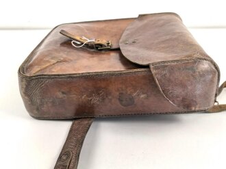 Packtasche für Berittene. Alter und Herkunft unbekannt. Maße etwa 26 x 30 x 10cm