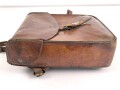 Packtasche für Berittene. Alter und Herkunft unbekannt. Maße etwa 26 x 30 x 10cm