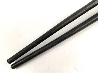 Schmiedezange für Fahnenschmied Wehrmacht, markiert " Reichsheer 1943" neuzeitlich lackiert, Gesamtlänge 35cm