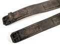 Kavallerie oder bespannte Artillerie, Paar Lederriemen jeweils 33cm, ungereinigt