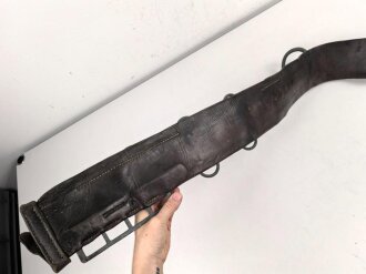 Brustblatt zum Sielengeschirr 25 der Wehrmacht , gereinigtes Stück datiert 1944, die Metallteile neuzeitlich lackiert