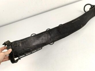 Brustblatt zum Sielengeschirr 25 der Wehrmacht , gereinigtes Stück datiert 1942, die Metallteile neuzeitlich lackiert
