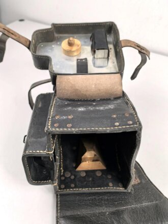 Kavallerie, Behälter aus Ersatzmaterial für Scherenfernrohr. Guter Gesamtzustand, datiert 1942