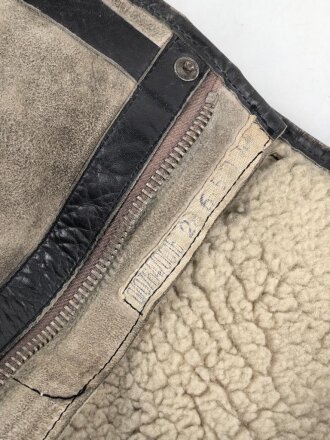Luftwaffe, Paar Stiefel für fliegendes Personal. Getragenes Paar in gutem Gesamtzustand, alle Reissverschlüsse und Druckknöpfe gängig. Sohlenlänge 30,5cm