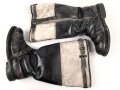 Luftwaffe, Paar Stiefel für fliegendes Personal. Getragenes Paar,  alle Reissverschlüsse und Druckknöpfe gängig. Sohlenlänge 28,5cm