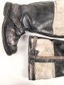Luftwaffe, Paar Stiefel für fliegendes Personal. Getragenes Paar,  alle Reissverschlüsse und Druckknöpfe gängig. Sohlenlänge 28,5cm