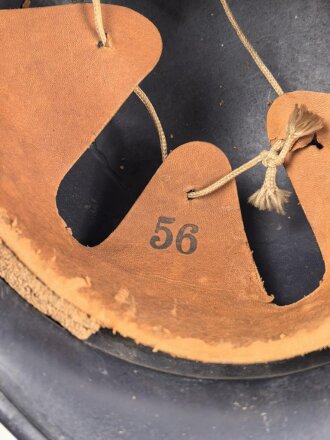 Stahlhelm Luftschutz , in allen Teilen Original, ungereinigt