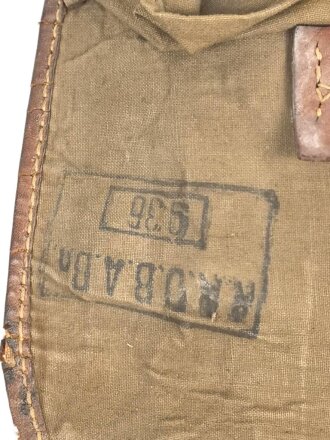 Tornister für Angehörige des Reichsarbeitsdienst. Datiert 1936, ungereinigtes Stück
