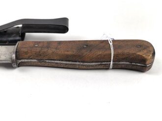 Kampfmesser / Stiefelmesser Wehrmacht. Saubere Klinge ohne Hersteller, Scheide Originallack