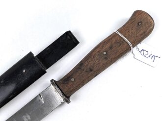 Kampfmesser / Stiefelmesser Wehrmacht. Saubere Klinge ohne Hersteller, Scheide Originallack