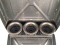 Transportkasten für drei Wurfgranaten zum 80mm Granatwerfer 34 der Wehrmacht. Originallack, ungereinigtes Stück