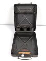 Transportkasten für drei Wurfgranaten zum 80mm Granatwerfer 34 der Wehrmacht. Originallack, ungereinigtes Stück