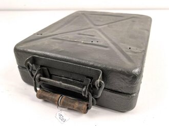 Transportkasten für drei Wurfgranaten zum 80mm...