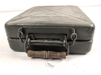 Transportkasten für drei Wurfgranaten zum 80mm...