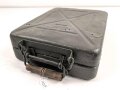 Transportkasten für drei Wurfgranaten zum 80mm Granatwerfer 34 der Wehrmacht. Überlackiertes Stück